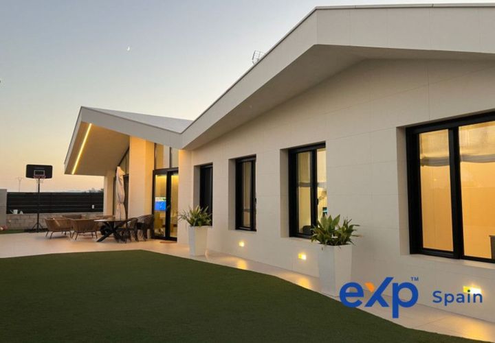Villa i Nules, Castellon, Nules - € 500.000 | Ref: EXP12617/8930 - foto 1