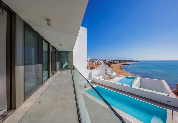 Byhus i Albufeira, Faro, Albufeira - € 2.000.000 | Ref: CN10451 - foto 1