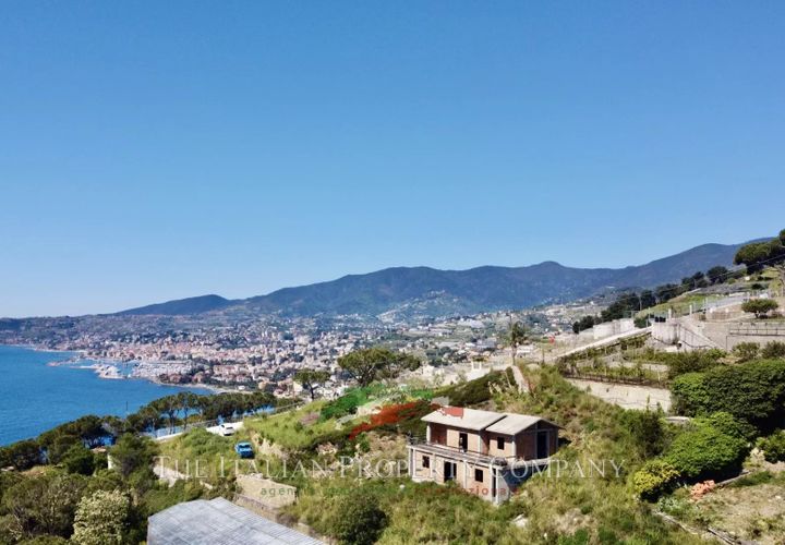 Villa a Sanremo, Imperia, Sanremo - € 1.050.000 | Ref: E296 - foto 1