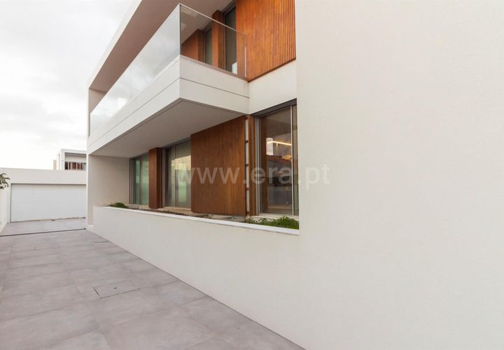 Landsbyhus i Vila Nova de Gaia, Porto, Vila Nova de Gaia - € 980.000 | Ref: 179220189 - foto 1