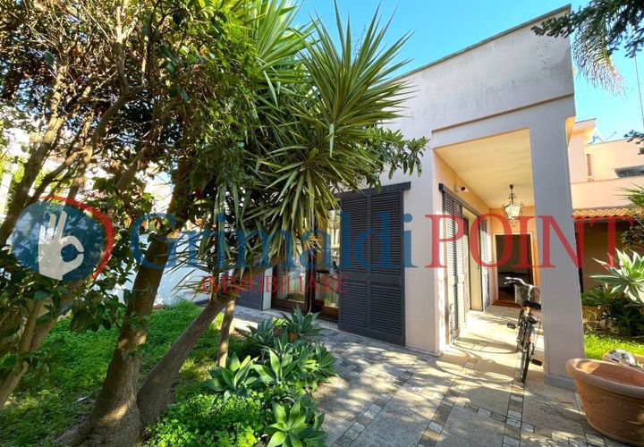Villa i Lecce, Lecce, Lecce - € 695.000 | Ref: 695Fiesole - foto 1
