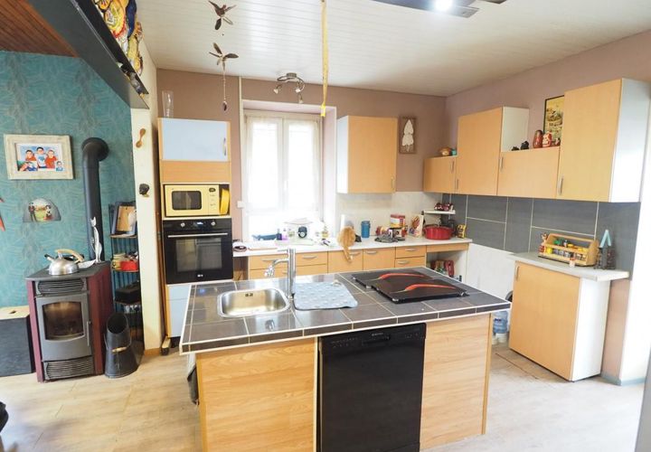 Villa a Giromagny, Territoire de Belfort, Giromagny - € 149.000 | Ref: V10001629 - foto 1