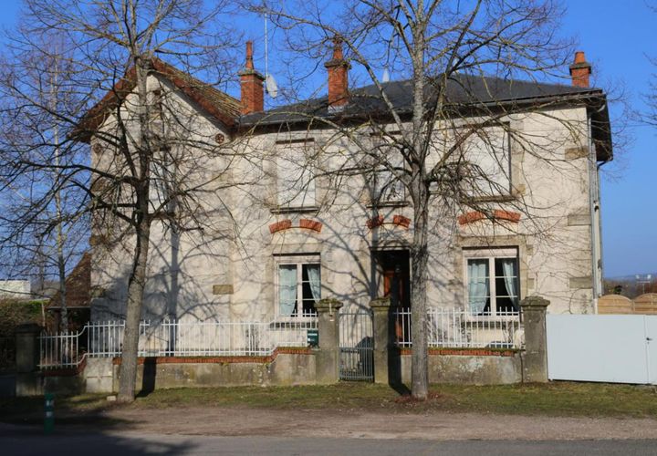 Villa i Autun, Saone-et-Loire, Autun - € 359.000 | Ref: 5765 - foto 1