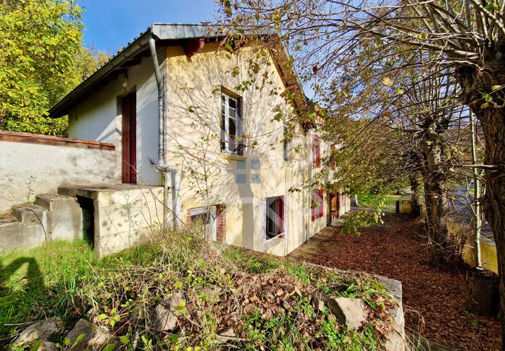 Villa a Torsiac, Haute-Loire, Torsiac - € 98.000 | Ref: V10000137 - foto 1