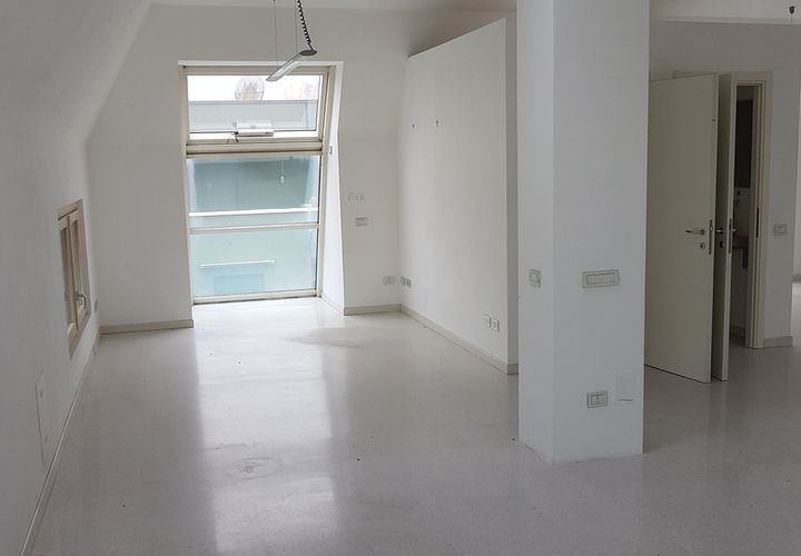 L'establiment comercial a Lodi, Lodi, Lodi - € 800/mes | Ref: MRE1134AF - foto 1