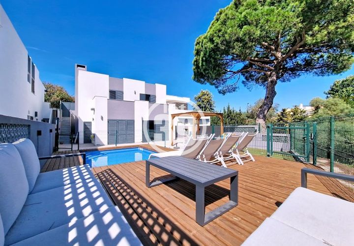 Villa a Albufeira, Faro, Albufeira - € 1.300.000 | Ref: V5-002 - foto 1