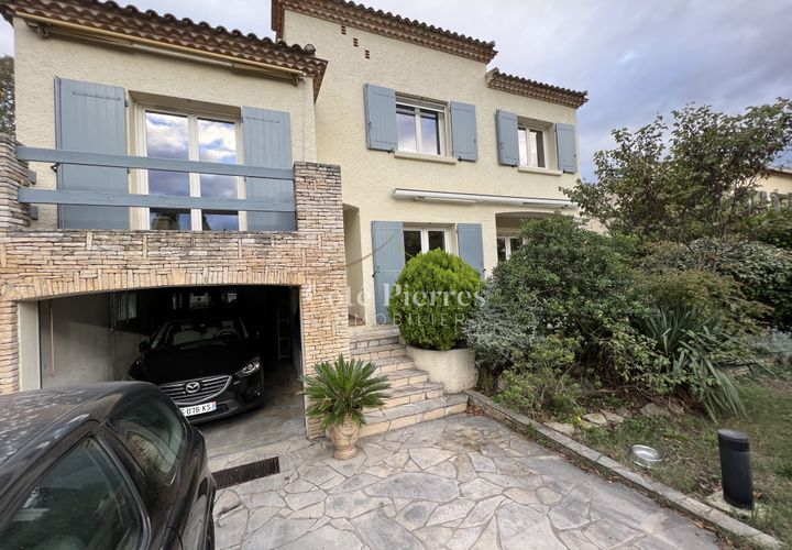 Villa i Nimes, Gard, Nimes - € 420.000 | Ref: 1967 - foto 1