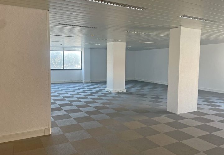 Erhvervsejendom i Sacavem, Lisbon, Sacavem - € 246.000 | Ref: 11_0D - foto 1