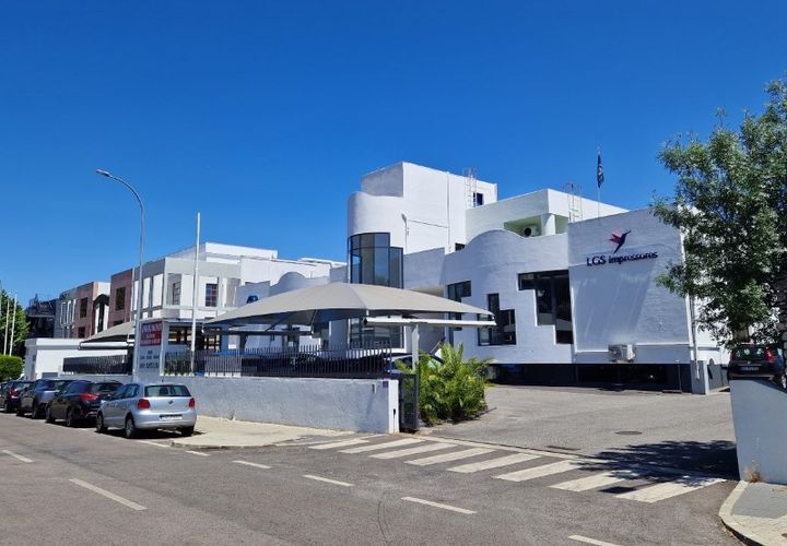 Erhvervsejendom i Amadora, Lisbon, Amadora - € 4.500.000 | Ref: ARM_20 - foto 1