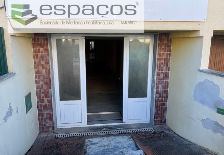 Erhvervsejendom i Corroios, Setubal, Corroios - € 135.000 | Ref: 3613/JR - foto 1
