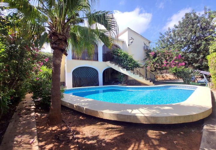Villa i Denia, Alicante, Denia - € 700.000 | Ref: L001565 - foto 1