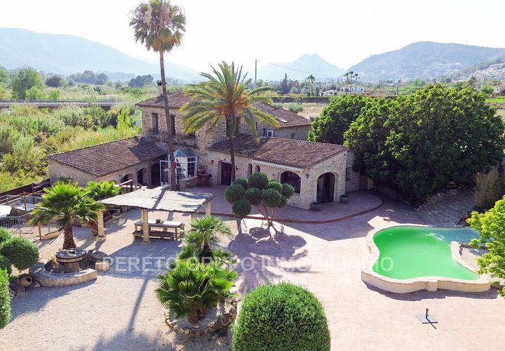 Villa i Jalon, Alicante, Jalon - € 1.195.000 | Ref: L001584 - foto 1