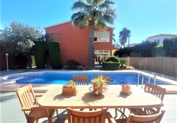 Villa i Denia, Alicante, Denia - € 549.000 | Ref: L001592 - foto 1