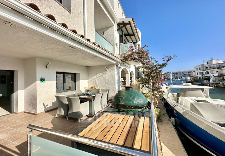 Villa i Empuriabrava, Gerona, Empuriabrava - € 1.750.000 | Ref: 3015 - foto 1