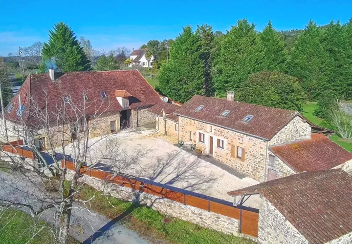 Villa i Thiviers, Dordogne, Thiviers - € 392.200 | Ref: BVI78009 - foto 1