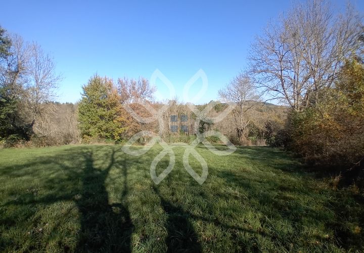 Helårsgrund i Loudes, Haute-Loire, Loudes - € 43.000 | Ref: V60000134 - foto 1