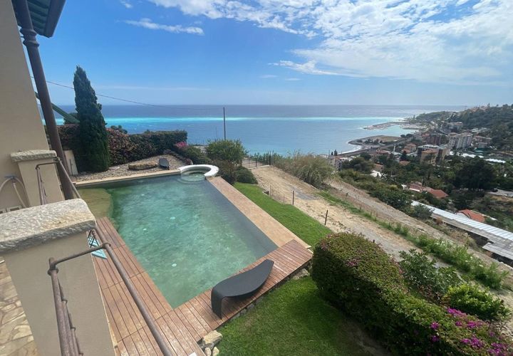 Villa i Bordighera, Imperia, Bordighera - € 2.450.000 | Ref: 124 - foto 1