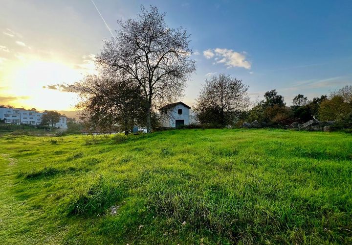 Helårsgrund i Amarante, Porto, Amarante - € 80.000 | Ref: 1026 - foto 1