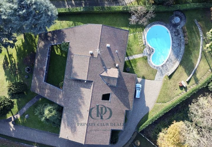 Villa i Inverigo, Como, Inverigo - € 970.000 | Ref: 85470987 - foto 1