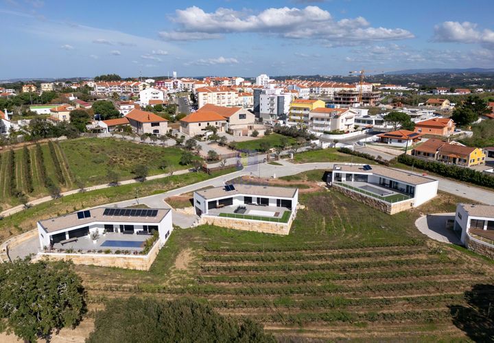 Villa i Caldas da Rainha, Leiria, Caldas da Rainha - € 645.000 | Ref: CAL-216615 - foto 1