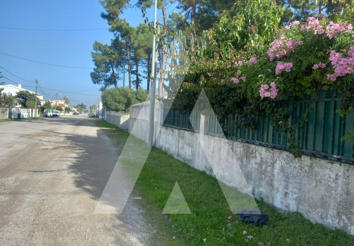 Helårsgrund i Almada, Setubal, Almada - € 800.000 | Ref: 1210654/24 SX - foto 1
