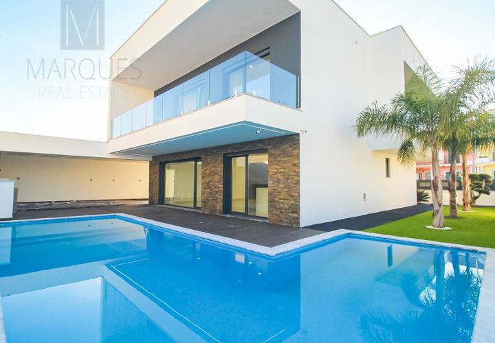 Villa i Corroios, Setubal, Corroios - € 750.000 | Ref: CAS_590 - foto 1