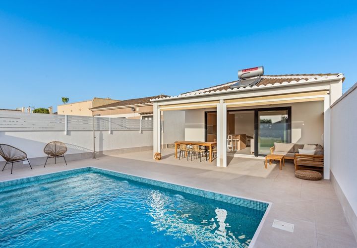 Villa i Torrevieja, Alicante, Torrevieja - € 499.000 | Ref: 710599 - foto 1