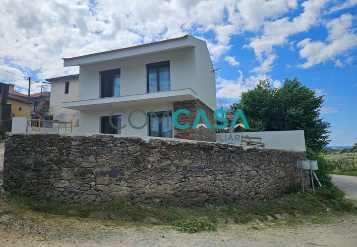 Villa a Mirandela, Braganca, Mirandela - € 190.000 | Ref: 0237.8 - foto 1