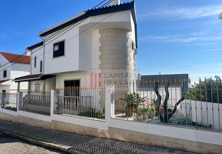 Villa i Corroios, Setubal, Corroios - € 539.000 | Ref: 1048CC - foto 1