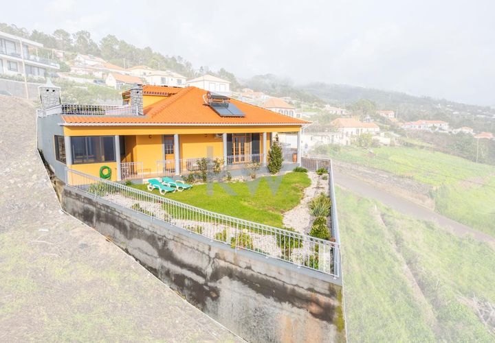 Byhus i Calheta, Madeira, Calheta - € 850.000 | Ref: KWPT-006954 - foto 1