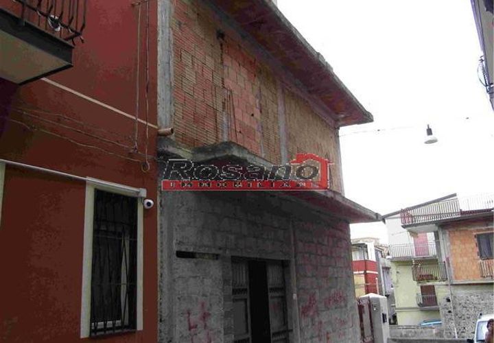 Villa i Biancavilla, Catania, Biancavilla - € 49.000 | Ref: 2585 - foto 1