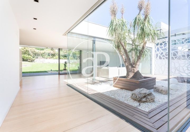 Villa a Valencia, Valencia, Valencia - € 1.500.000 | Ref: VV2105050 - foto 1