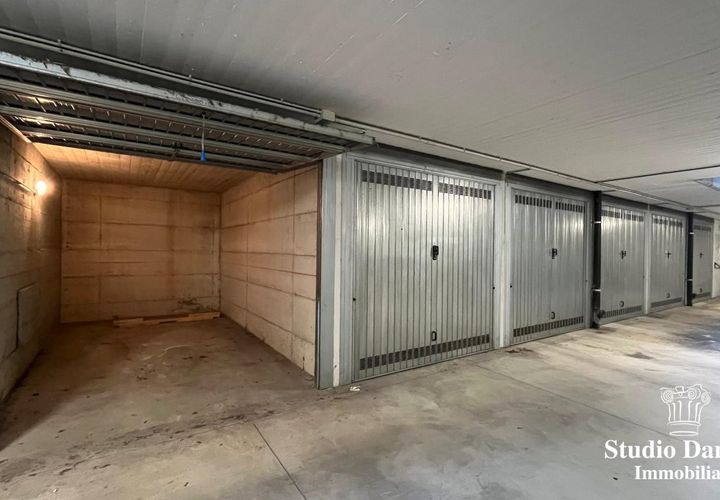 Parkeringsplads i Verano Brianza, Monza and Brianza, Verano Brianza - € 15.000 | Ref: ARMD-boxVerano - foto 1