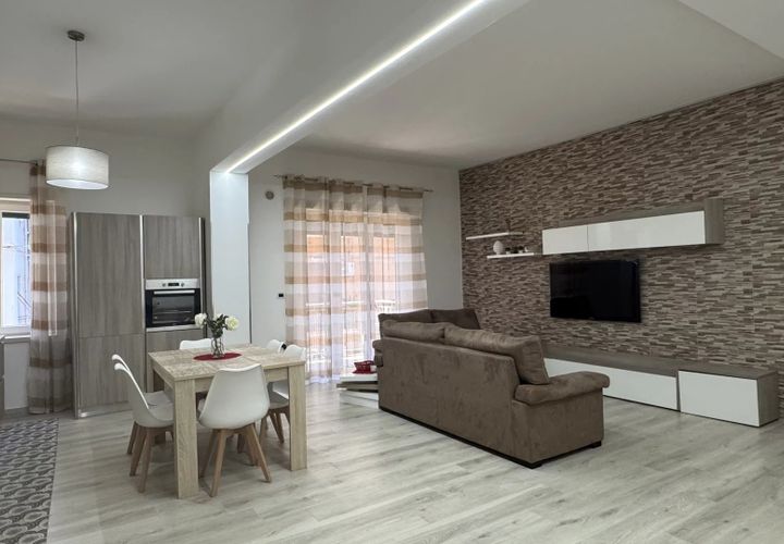 Leilighet i Cosenza, Cosenza, Cosenza - € 310 000 | Ref: 85520275 - foto 1