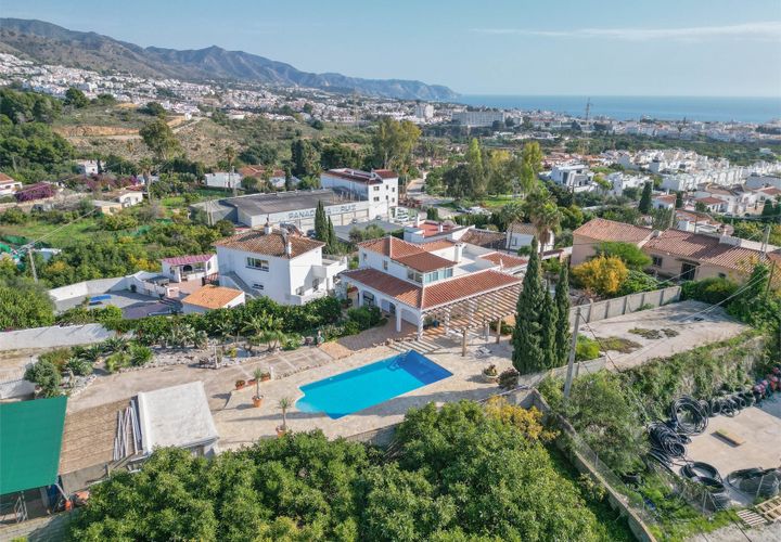 Villa i Nerja, Malaga, Nerja - € 650.000 | Ref: 10781-AF4289 - foto 1