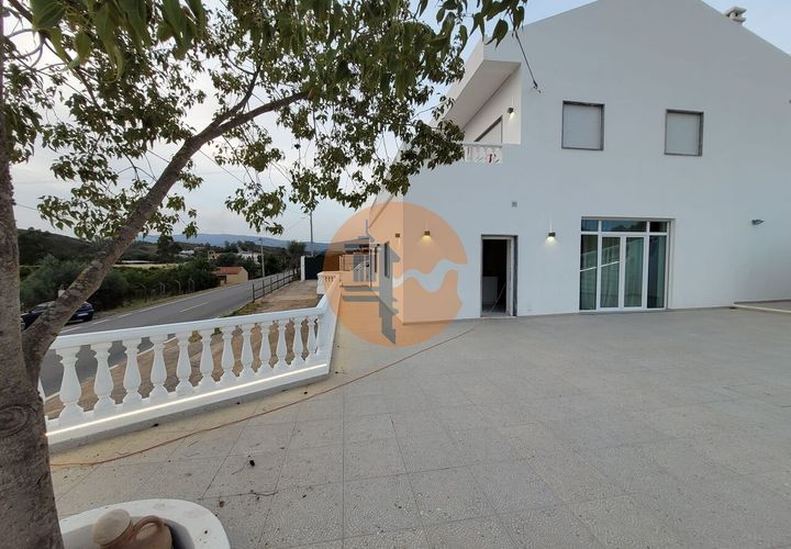 Villa a Portimao, Faro, Portimao - € 1.100.000 | Ref: SU-CS-MOR-87573 - foto 1