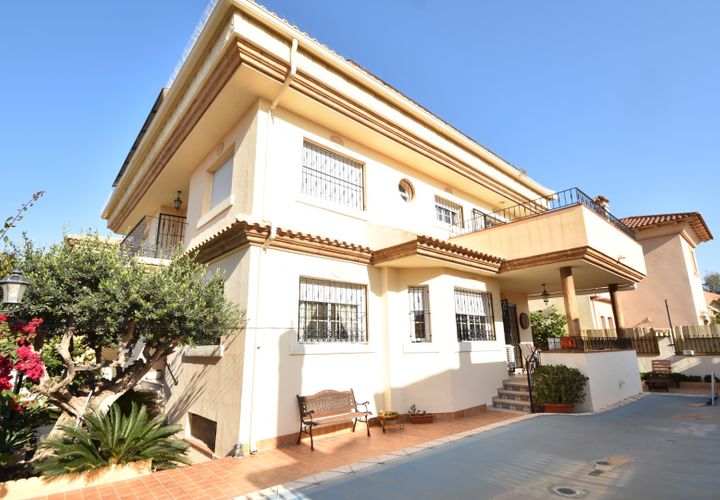 Villa i Almoradi, Alicante, Almoradi - € 495.000 | Ref: 200-3739 - foto 1
