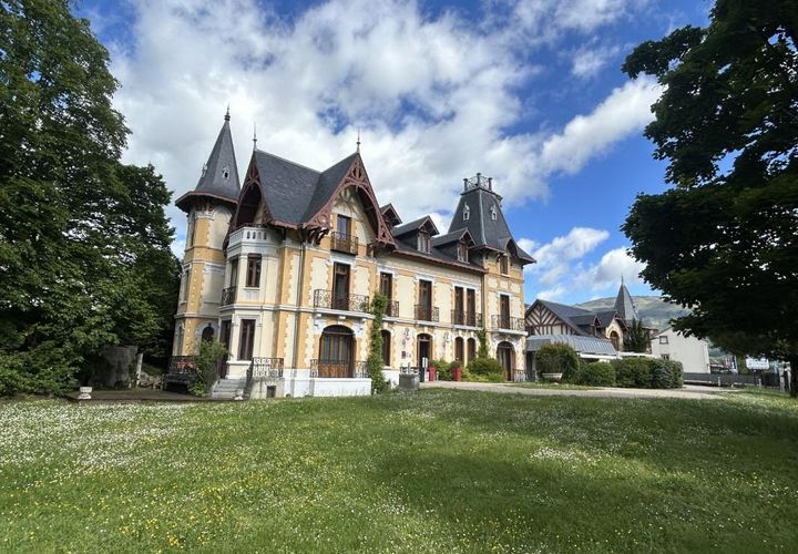 Villa a Tarascon-sur-Ariege, Ariege, Tarascon-sur-Ariege - € 1.900.000 | Ref: 09007346452 - foto 1