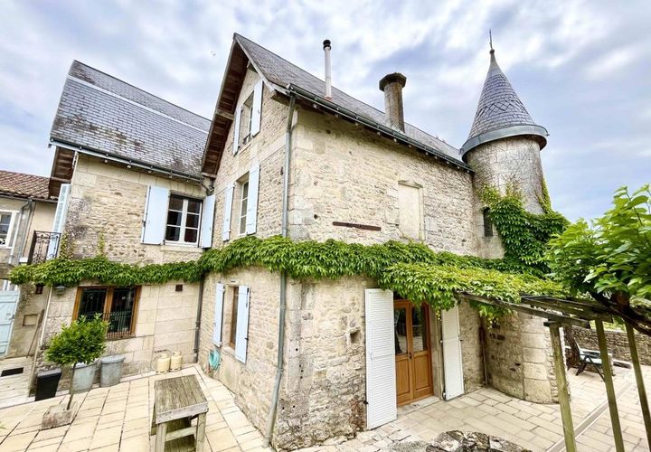 Villa i Charroux, Vienne, Charroux - € 380.000 | Ref: 12018346288 - foto 1