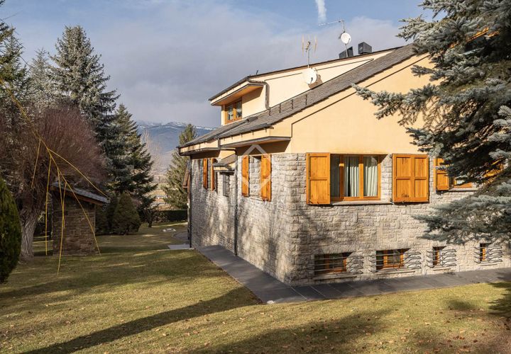 Villa i Alp, Gerona, Alp - € 860 000 | Ref: CER55453 - foto 1
