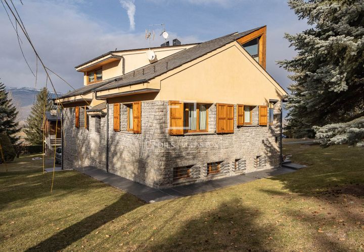 Villa a Alp, Gerona, Alp - € 860.000 | Ref: CER55453 - foto 1