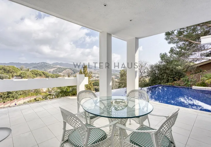Villa a Alella, Barcelona, Alella - € 7.500/mes | Ref: 2709 - foto 1