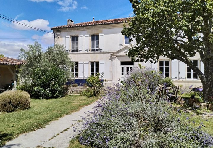 Villa en Sainte-Severe, Charente, Sainte-Severe - € 354.900 | Ref: BVI73726 - photo 1