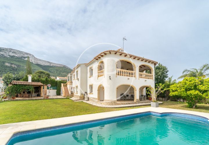Villa a Denia, Alicante, Denia - € 799.000 | Ref: VV2501041 - foto 1