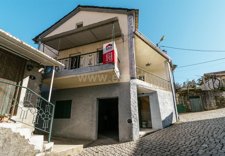 Landsbyhus i Manteigas, Guarda, Manteigas - € 68.500 | Ref: 111250003 - foto 1