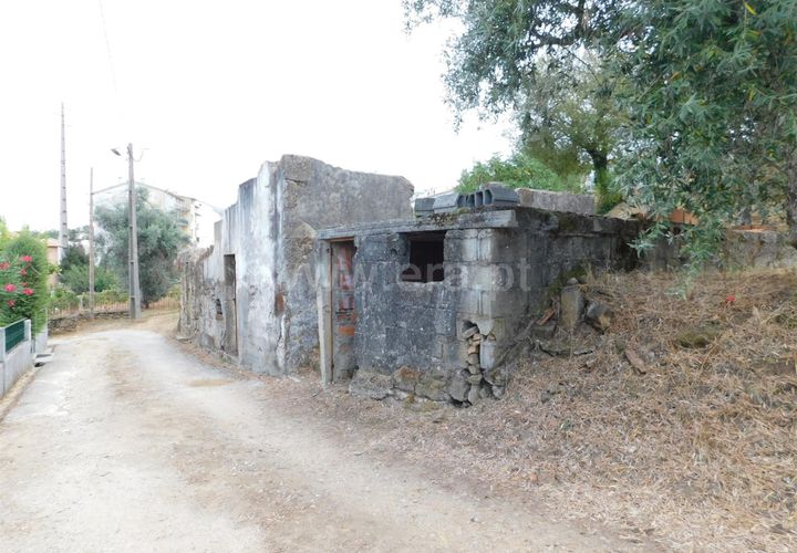 Villa i Seia, Guarda, Seia - € 40.000 | Ref: 382240122 - foto 1