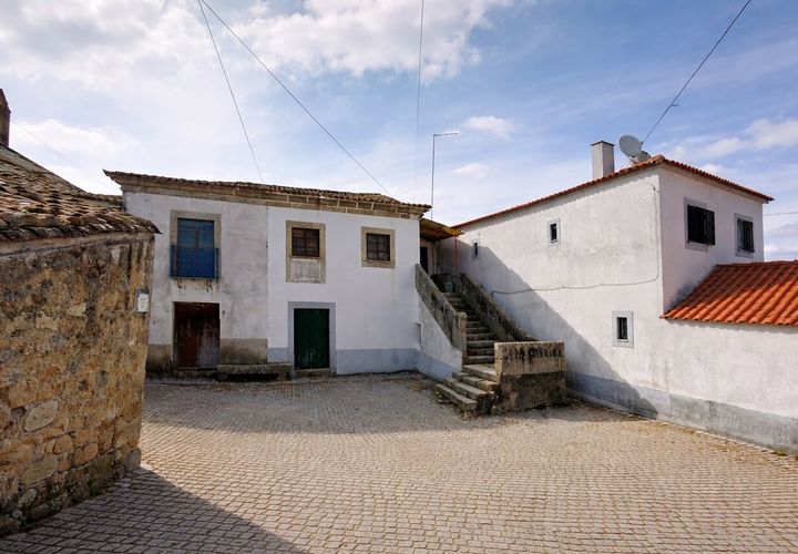 Villa a Pinhel, Guarda, Pinhel - € 90.000 | Ref: SF-SAFTI:004570 - foto 1