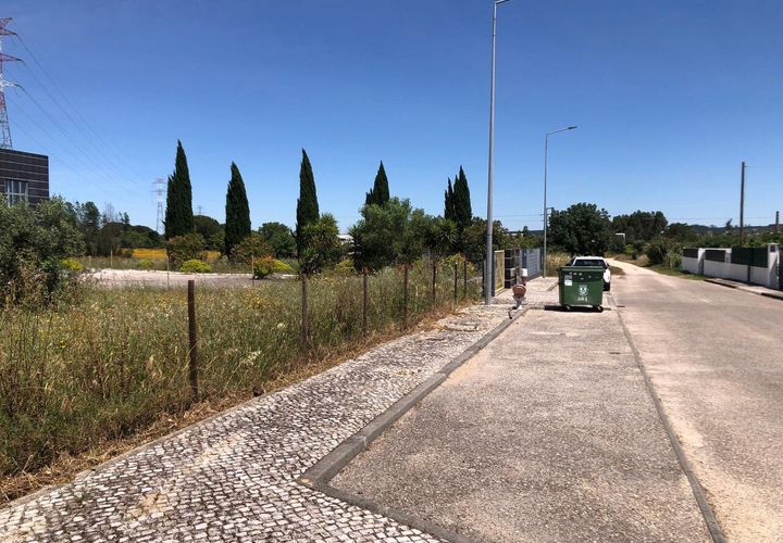 Helårsgrund i Entroncamento, Santarem, Entroncamento - € 130.000 | Ref: SF-SAFTI:005197 - foto 1