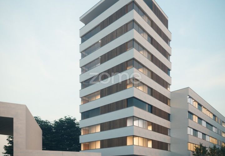 Helårsgrund i Braga, Braga, Braga - € 1.700.000 | Ref: ZMPT569071 - foto 1