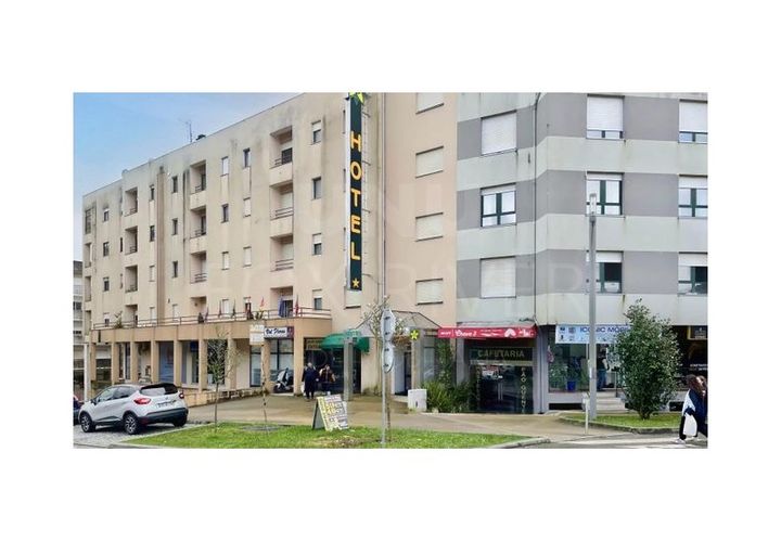L'establiment comercial a Valenca, Viana do Castelo, Valenca - € 1.650/mes | Ref: F1-03-24 - foto 1